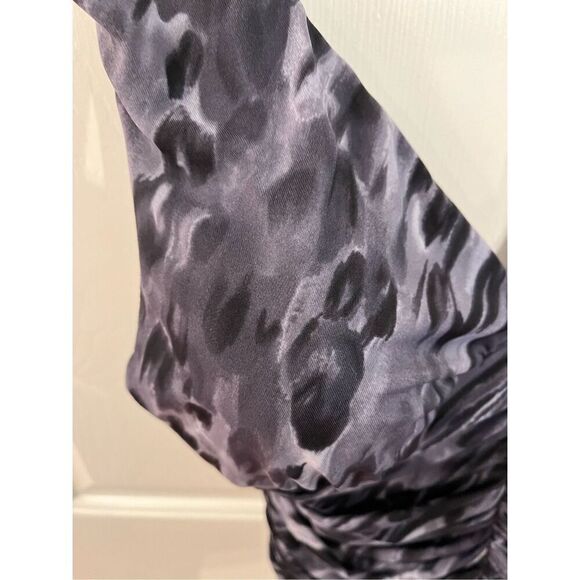 Miraclesuit Gray & Black Watercolor Front Ruched Swimsuit sz 16 EUC - Picture 7 of 8